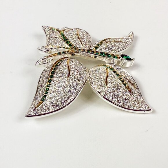 Napier Silver-plated Emerald Green Rhinestone Leaves Butterfly Brooch - Picture 3 of 5